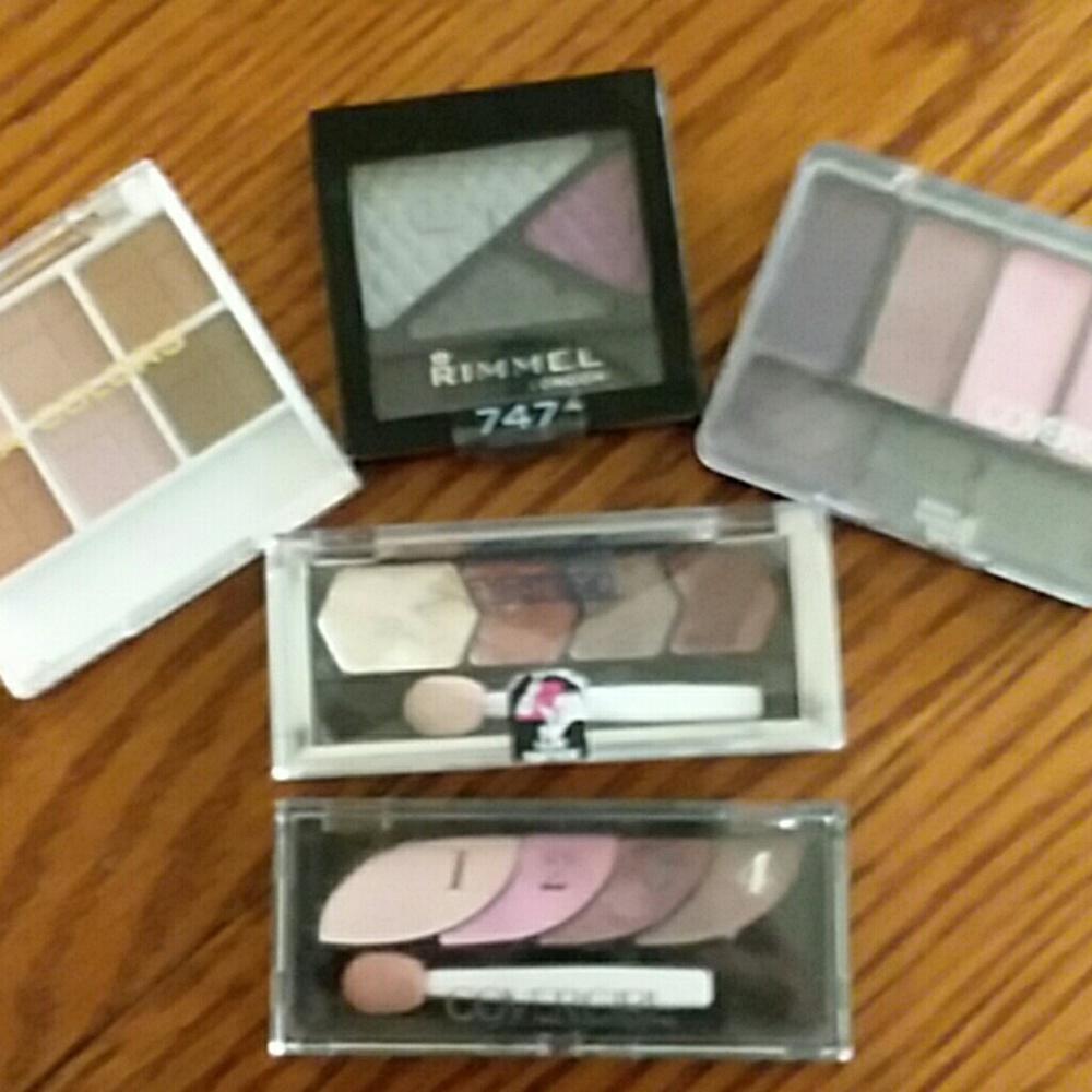 Make up EYE SHADOWS